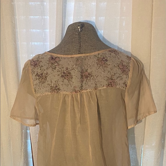 Women’s Blouse Vintage Style - Picture 2 of 3